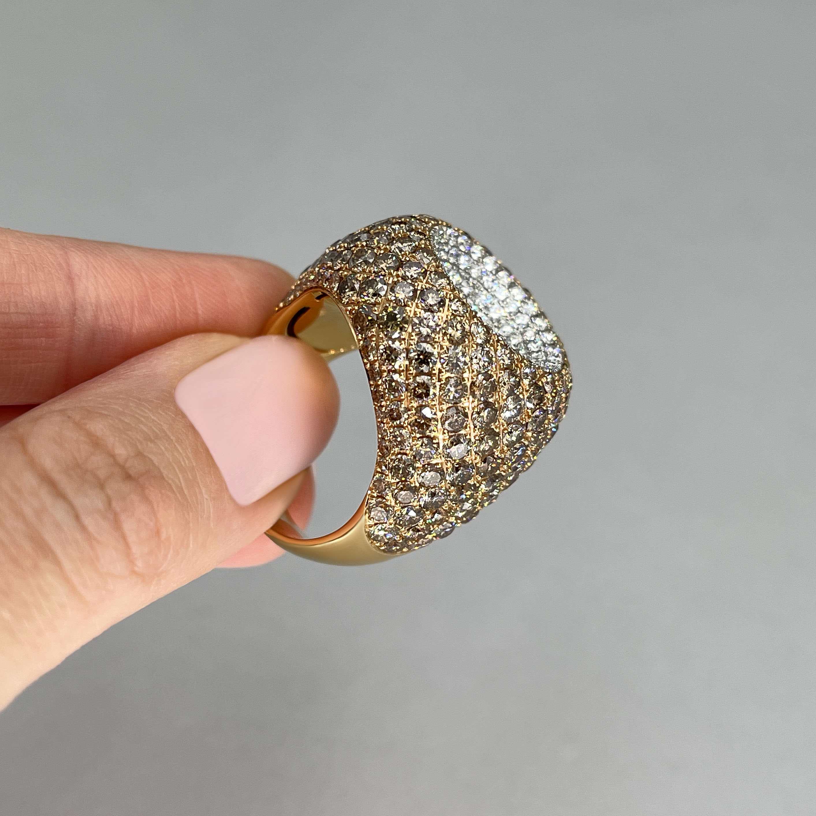 Кольцо от немецкого ювелирного дома STENZHORN с россыпью белых и коньячных бриллиантов из желтого золота 750, фото № 4