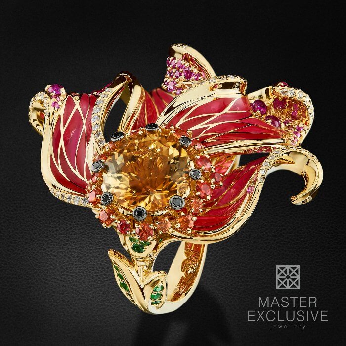 Кольцо цветок с цитрином, эмалью, бриллиантами, тсаворитом, цветными сапфирами из желтого золота 750 пробы, фото № 2