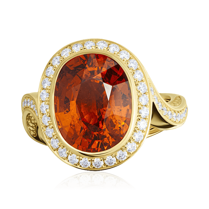 Кольцо с гранатом, бриллиантами из желтого золота 750 пробы, фото № 1