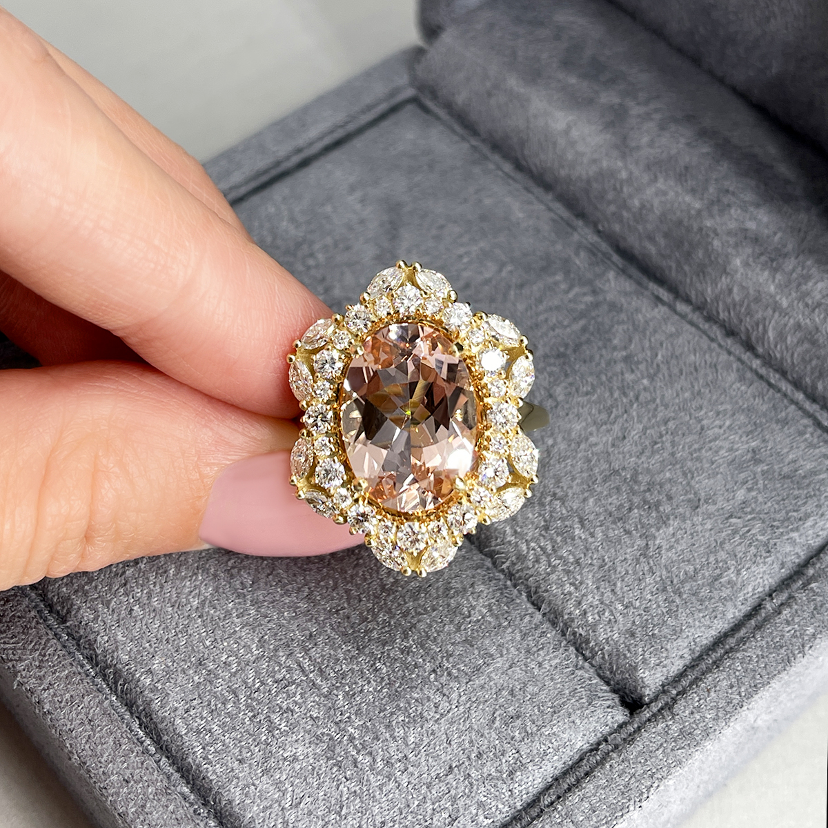 Кольцо с морганитом, бриллиантами из желтого золота 585 пробы, фото № 4
