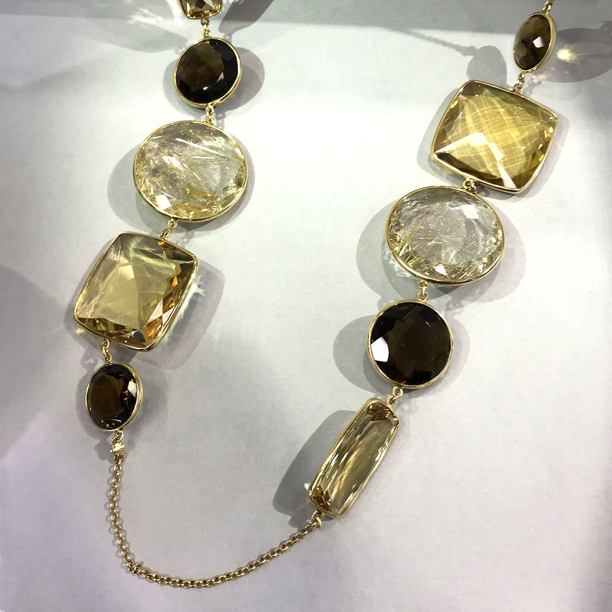 Колье с цитринами, кварцем, бриллиантами из желтого золота 750 пробы, фото № 3