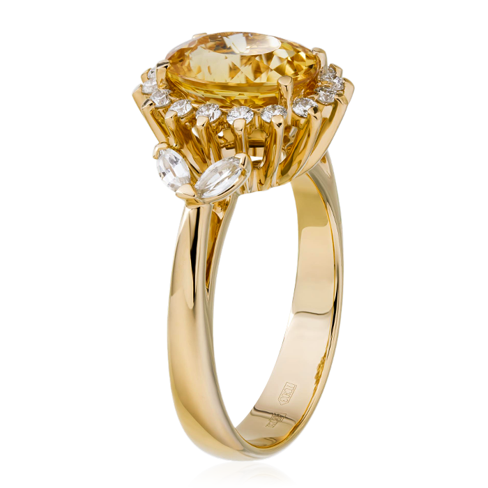 Кольцо с топазом империал, белыми сапфирами, бриллиантами из желтого золота 750 пробы, фото № 3
